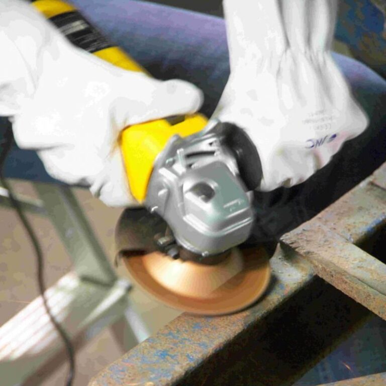 Carbide flat disc removing paint from steel