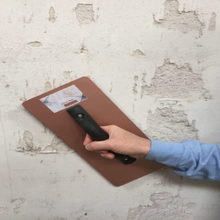 Trowel rasp on wall details